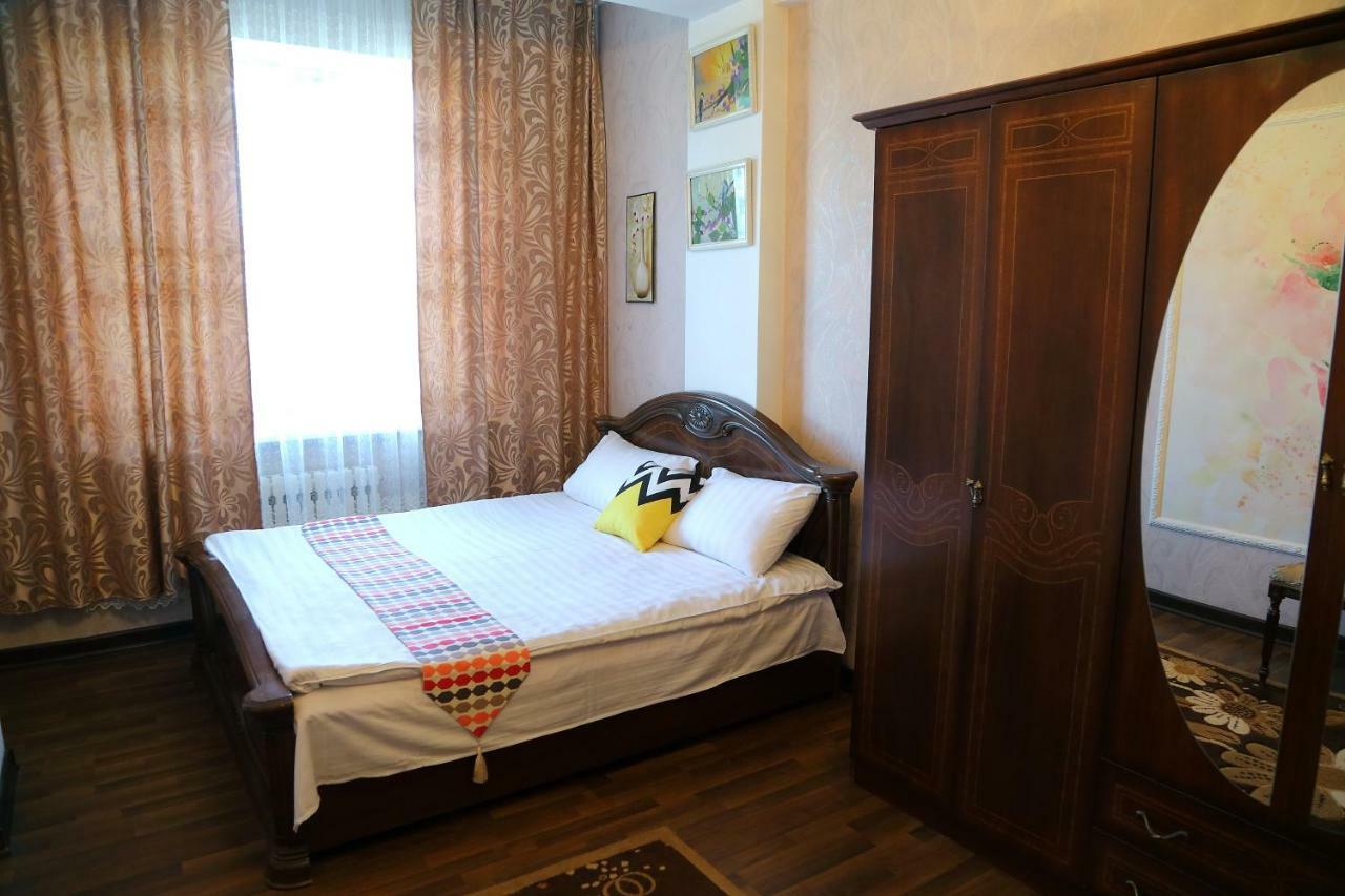 Comfort Apartment Bishkek Exteriör bild
