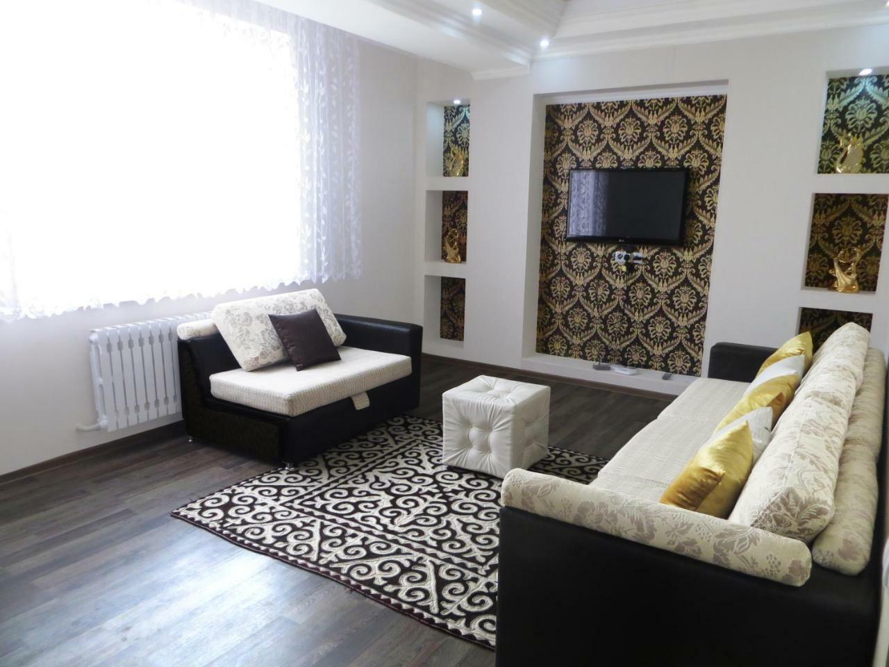 Comfort Apartment Bishkek Exteriör bild